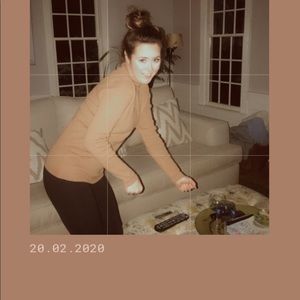 Meet your Posher, Lydia